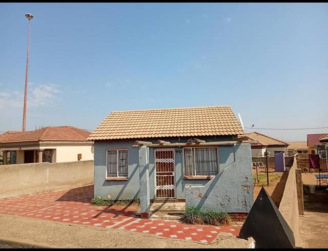 2 BEDROOM HOUSE FOR SALE IN SOSHANGUVE GG